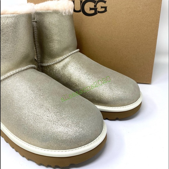 💥MEGA SALE!💥UGG Women’s Boots Arielle Sparkle Boot Fur Gold Size 6 1112090 - Picture 11 of 11